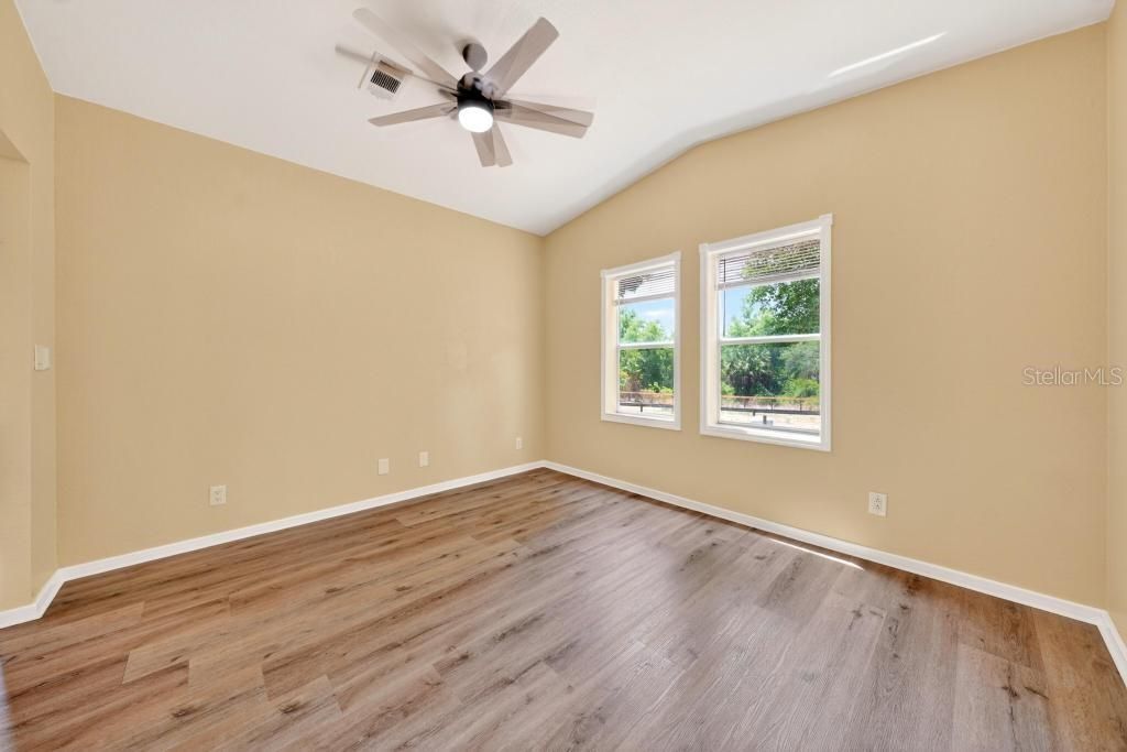Active With Contract: $419,000 (3 beds, 2 baths, 1800 Square Feet)