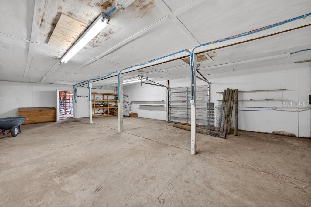 Active With Contract: $419,000 (3 beds, 2 baths, 1800 Square Feet)