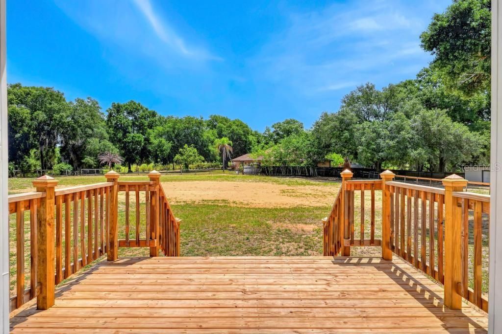 Active With Contract: $419,000 (3 beds, 2 baths, 1800 Square Feet)