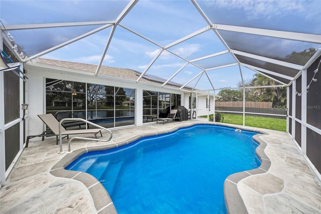 Active With Contract: $470,000 (3 beds, 2 baths, 1865 Square Feet)