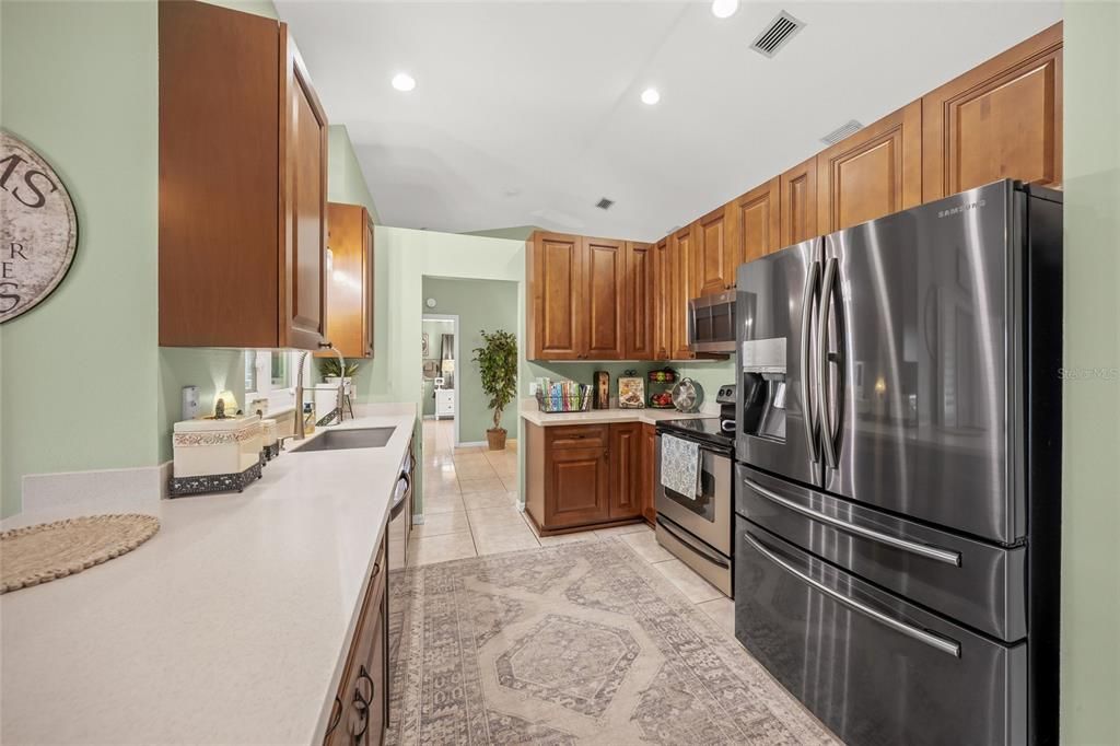 Active With Contract: $470,000 (3 beds, 2 baths, 1865 Square Feet)