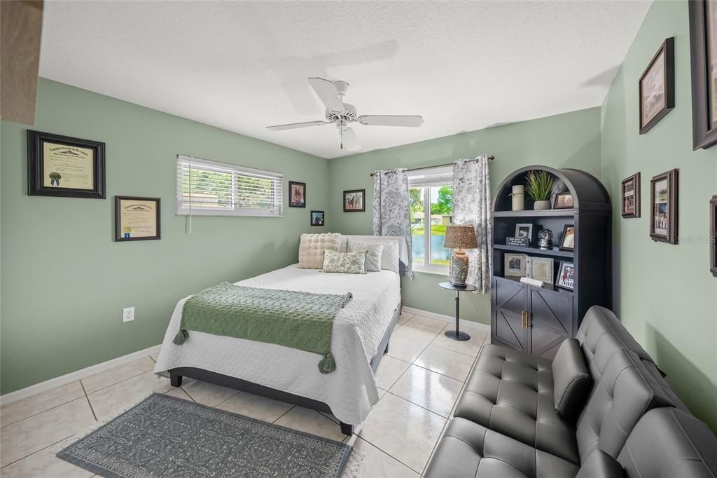 Active With Contract: $470,000 (3 beds, 2 baths, 1865 Square Feet)