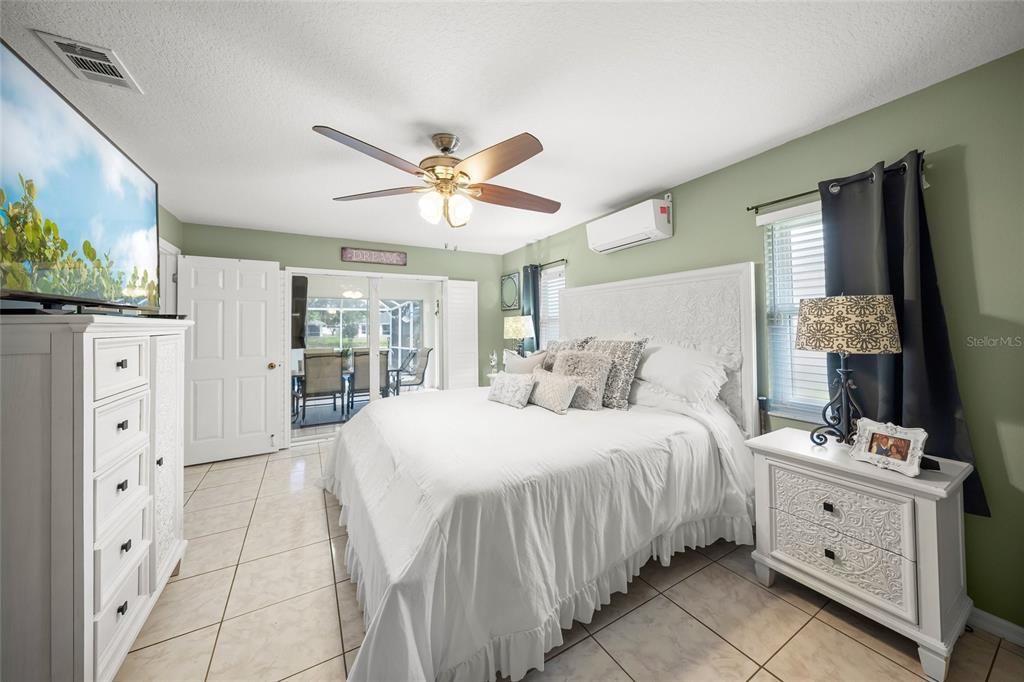 Active With Contract: $470,000 (3 beds, 2 baths, 1865 Square Feet)