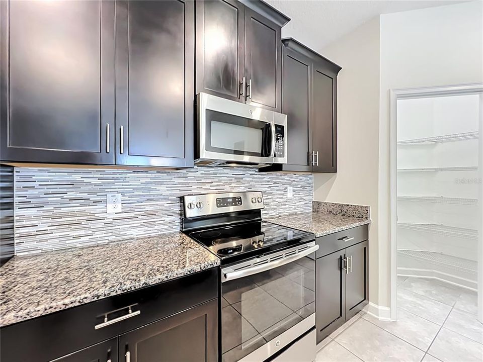 Active With Contract: $518,000 (4 beds, 3 baths, 2112 Square Feet)