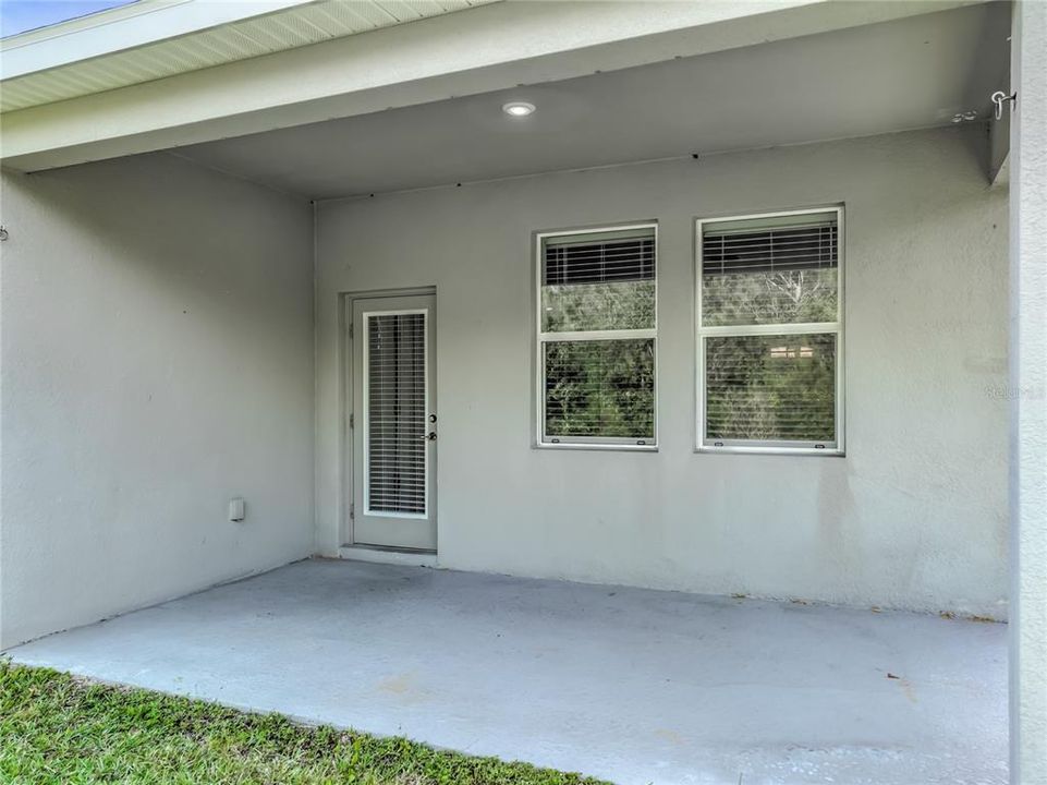 Active With Contract: $518,000 (4 beds, 3 baths, 2112 Square Feet)