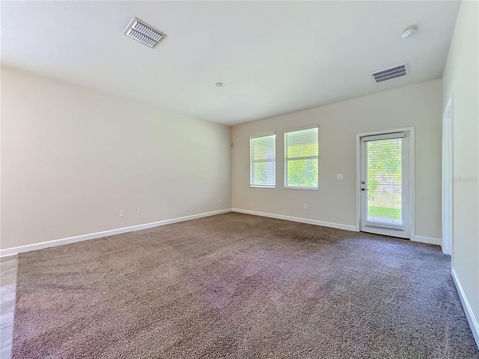 Active With Contract: $518,000 (4 beds, 3 baths, 2112 Square Feet)