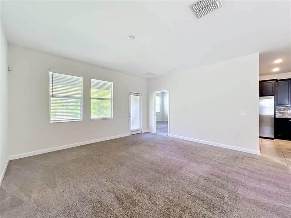 Active With Contract: $518,000 (4 beds, 3 baths, 2112 Square Feet)