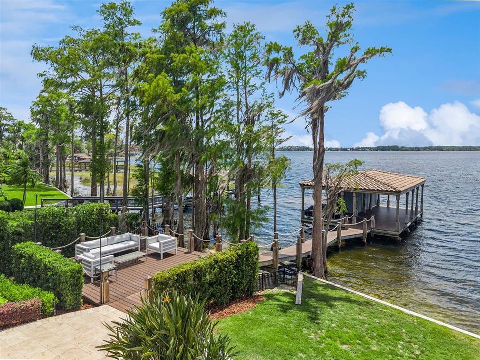 For Sale: $11,490,000 (5 beds, 8 baths, 9757 Square Feet)