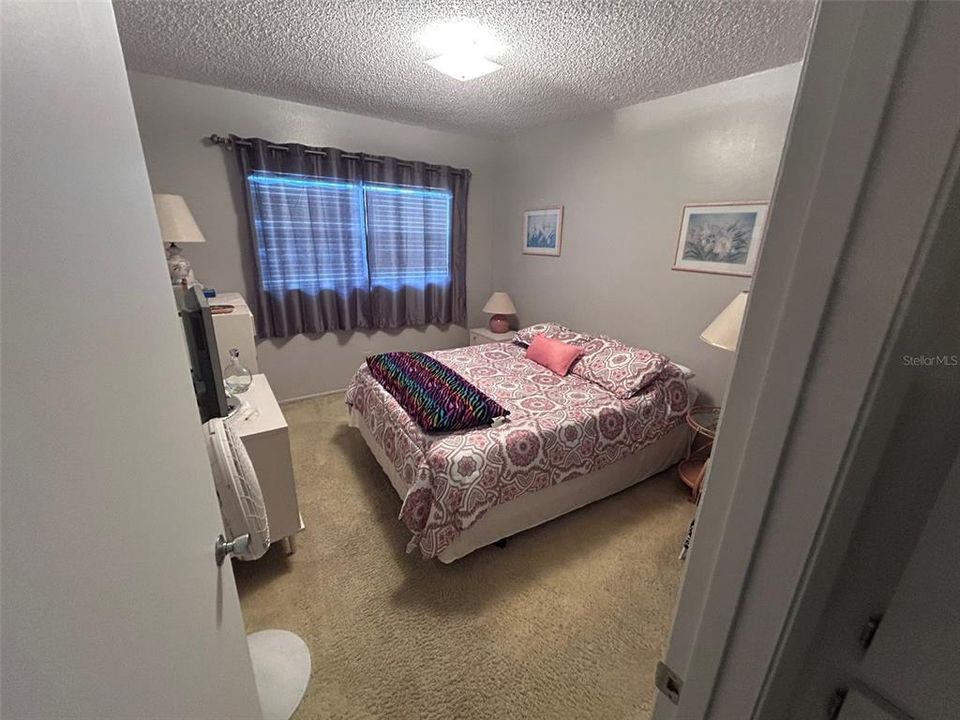 For Sale: $175,000 (2 beds, 2 baths, 1100 Square Feet)