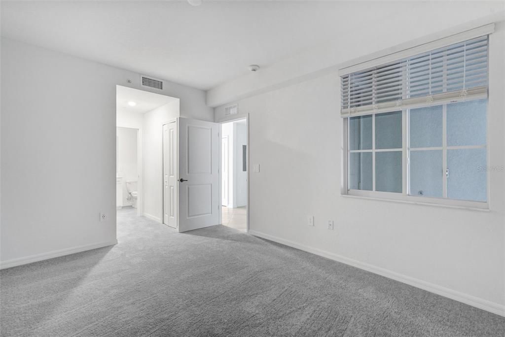 Activo con contrato: $265,998 (2 camas, 2 baños, 1154 Pies cuadrados)