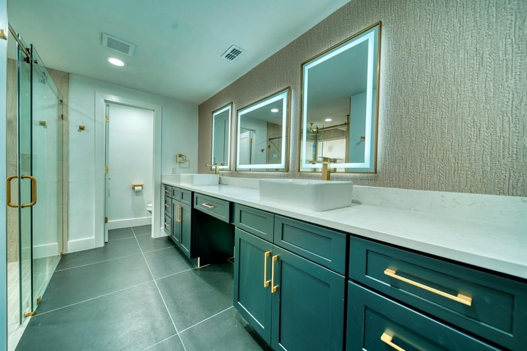 В аренду: $3,900 (4 спален, 3 ванн, 2130 Квадратных фут)