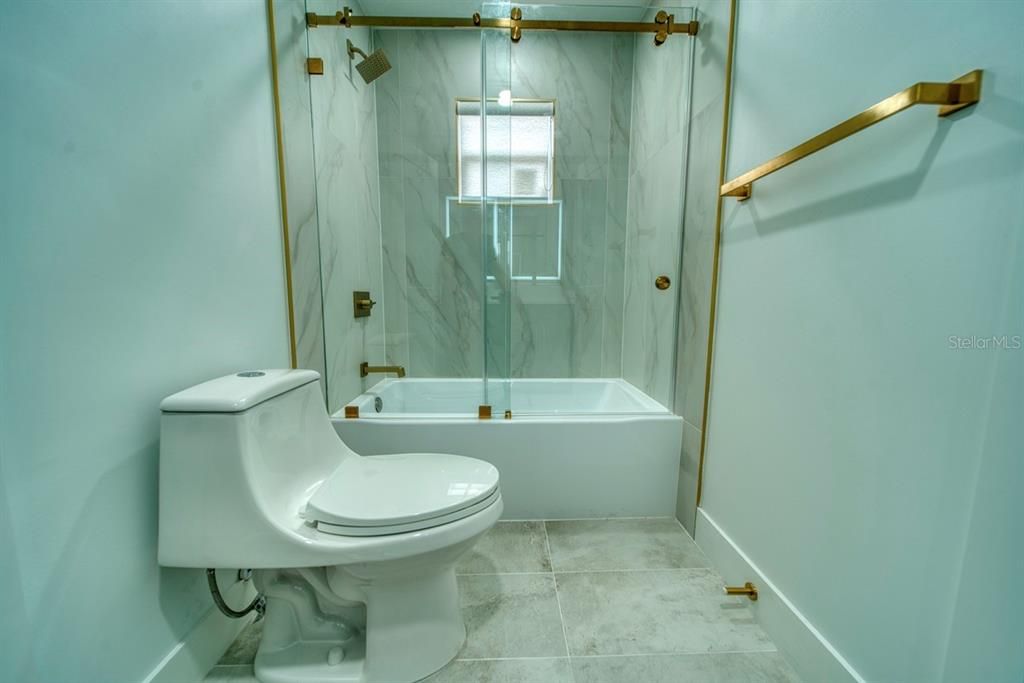 В аренду: $3,900 (4 спален, 3 ванн, 2130 Квадратных фут)