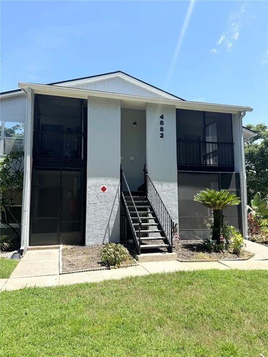 Active With Contract: $1,500 (2 beds, 2 baths, 851 Square Feet)