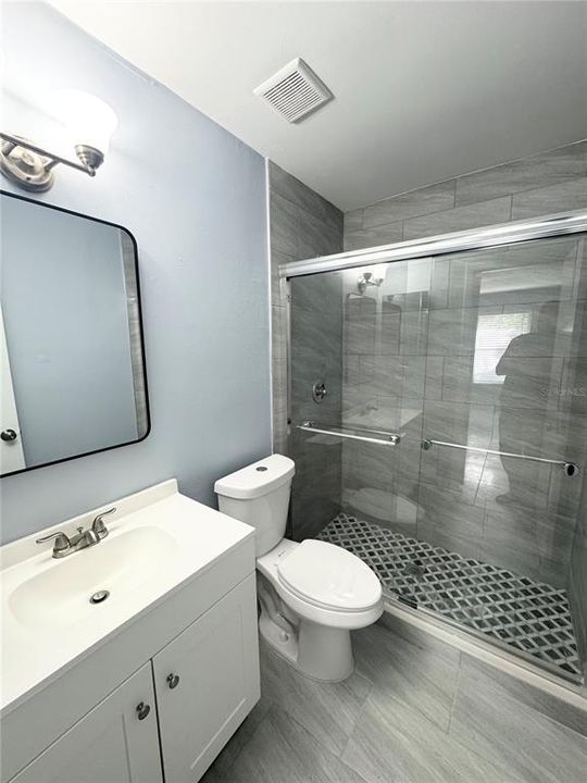 Active With Contract: $1,500 (2 beds, 2 baths, 851 Square Feet)