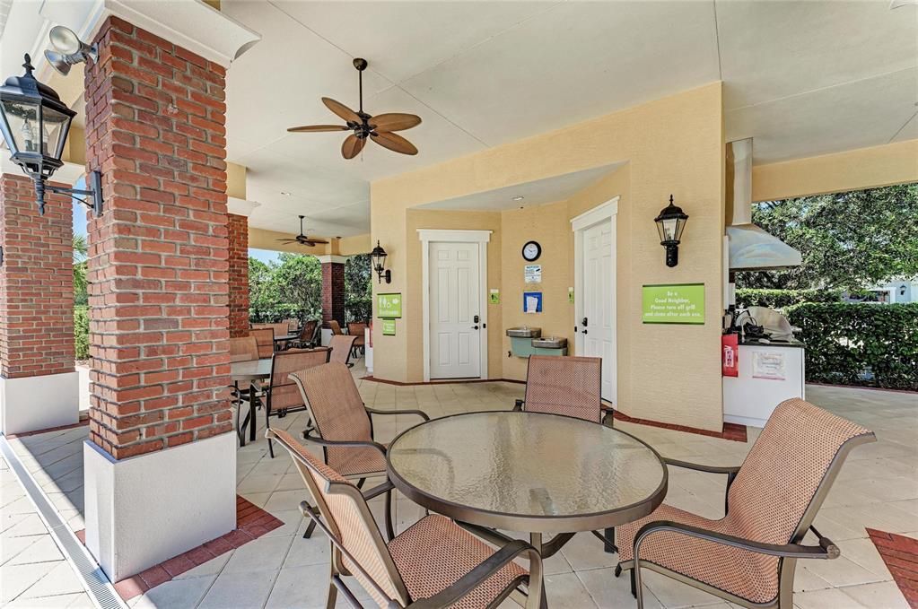 En Venta: $415,000 (2 camas, 2 baños, 1422 Pies cuadrados)
