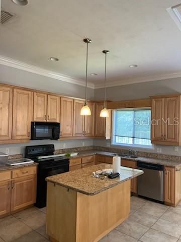 В аренду: $2,950 (3 спален, 2 ванн, 2006 Квадратных фут)