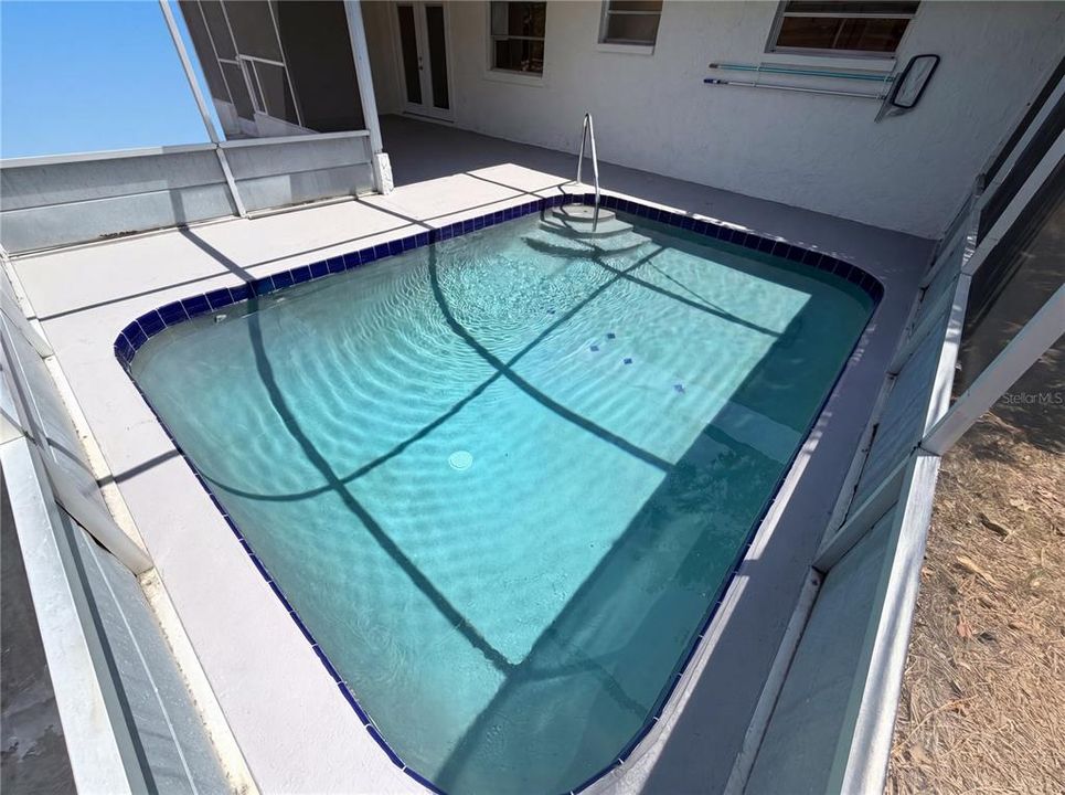Activo con contrato: $291,000 (3 camas, 2 baños, 1307 Pies cuadrados)