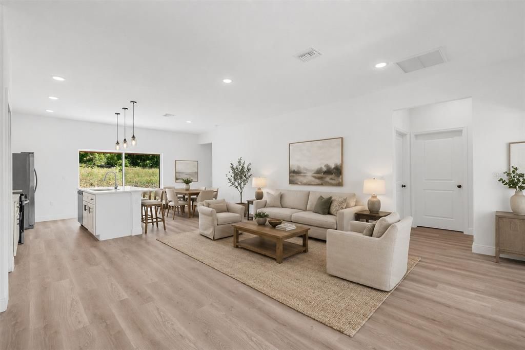 Active With Contract: $324,000 (4 beds, 3 baths, 1949 Square Feet)