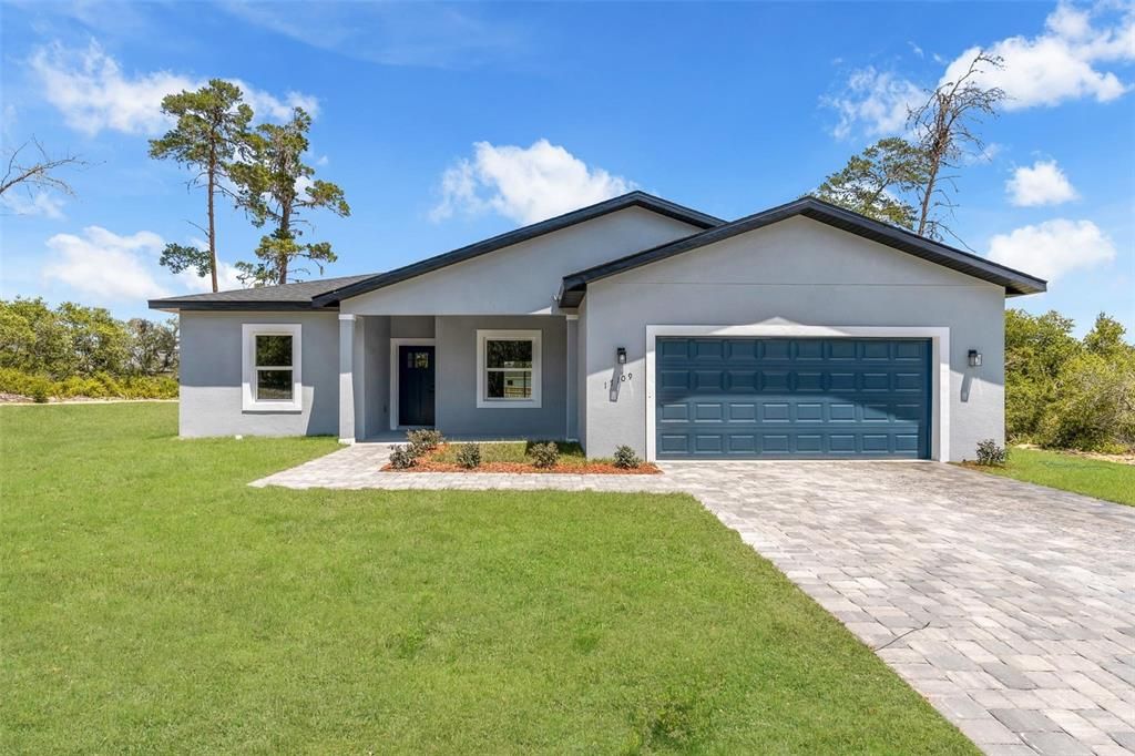 Active With Contract: $324,000 (4 beds, 3 baths, 1949 Square Feet)