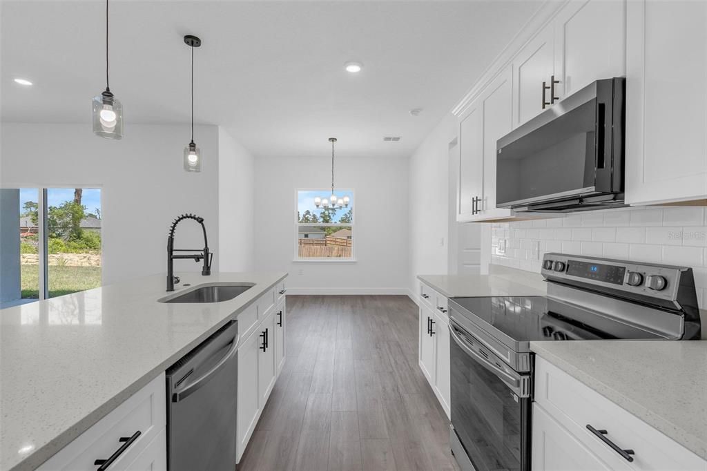 Active With Contract: $324,000 (4 beds, 3 baths, 1949 Square Feet)