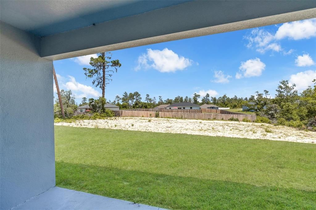 Active With Contract: $324,000 (4 beds, 3 baths, 1949 Square Feet)