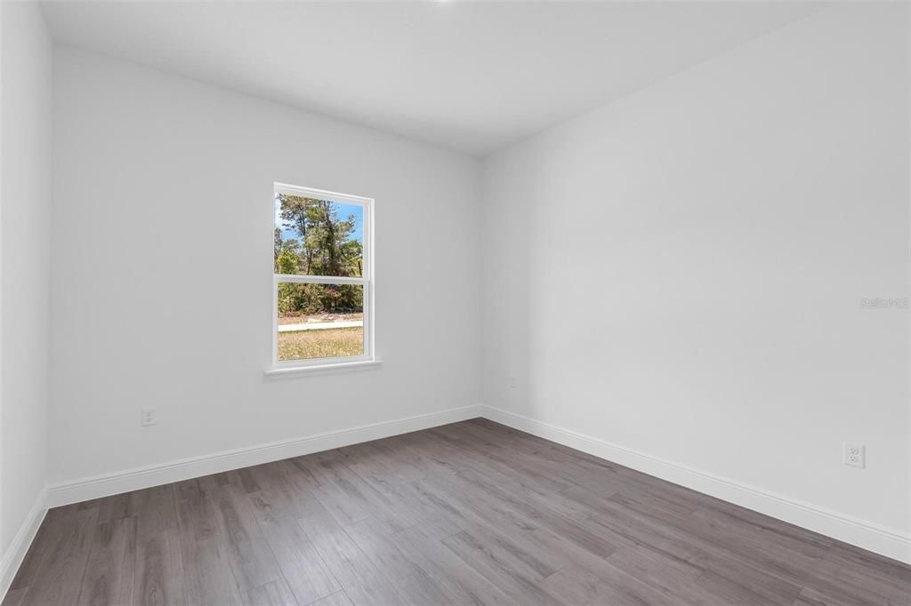 Active With Contract: $324,000 (4 beds, 3 baths, 1949 Square Feet)