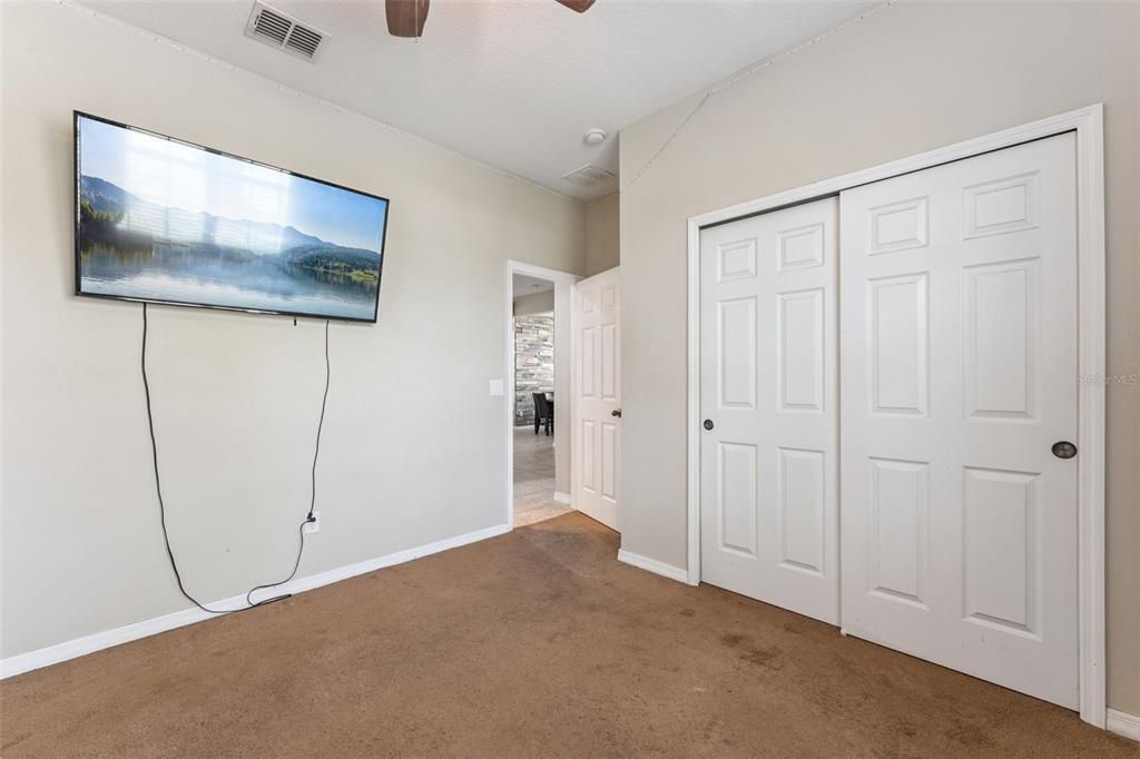 For Sale: $550,000 (4 beds, 3 baths, 2712 Square Feet)