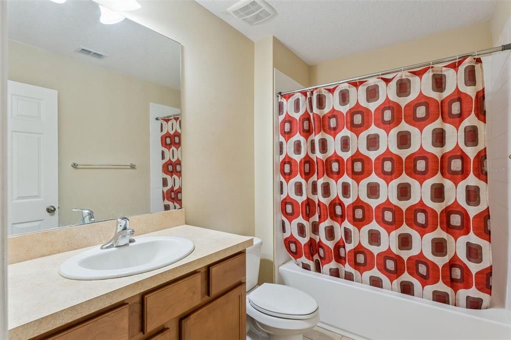 For Sale: $550,000 (4 beds, 3 baths, 2712 Square Feet)