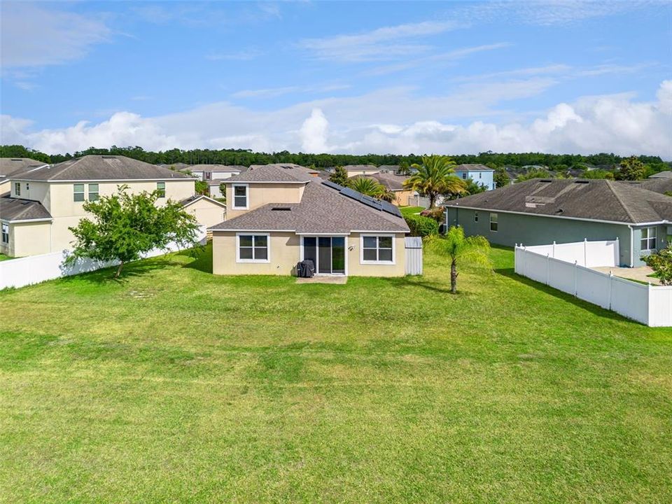 For Sale: $550,000 (4 beds, 3 baths, 2712 Square Feet)