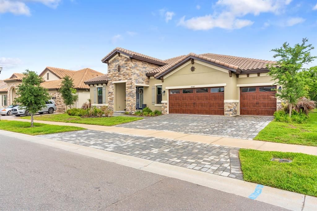 For Sale: $849,900 (4 beds, 3 baths, 3179 Square Feet)