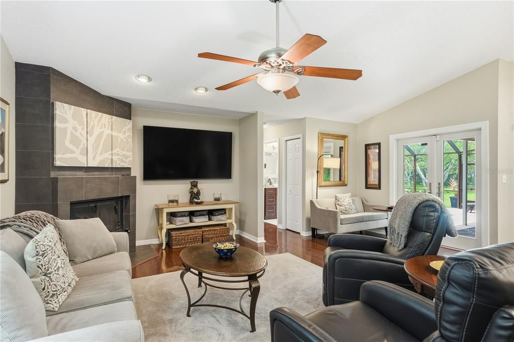 For Sale: $795,000 (3 beds, 2 baths, 1930 Square Feet)