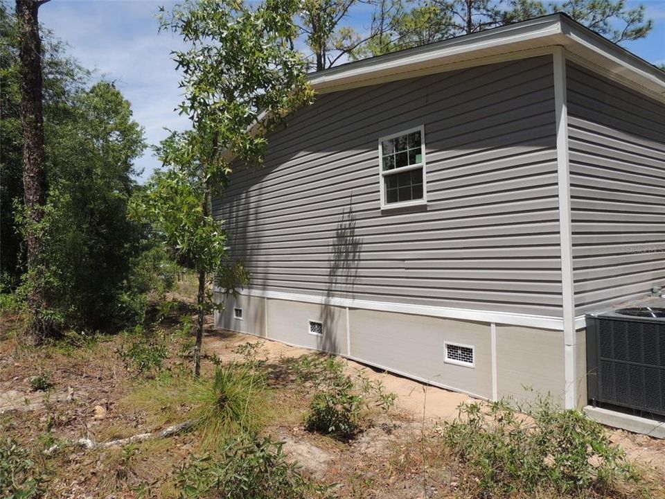 For Sale: $229,000 (3 beds, 2 baths, 1493 Square Feet)