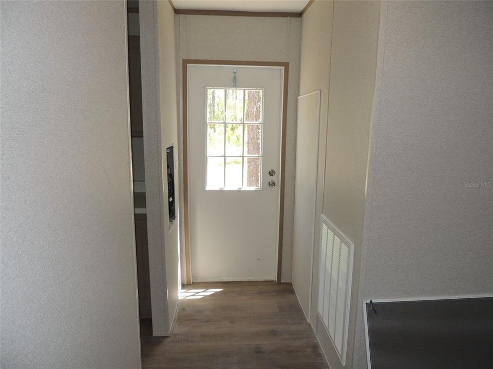 For Sale: $229,000 (3 beds, 2 baths, 1493 Square Feet)