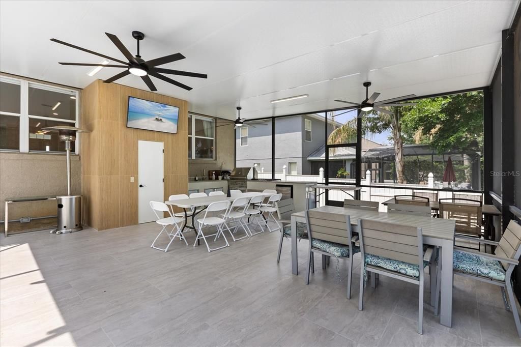 En Venta: $679,000 (4 camas, 4 baños, 2134 Pies cuadrados)