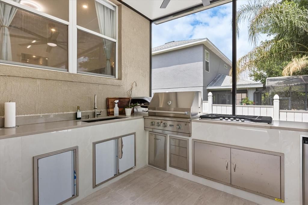 En Venta: $679,000 (4 camas, 4 baños, 2134 Pies cuadrados)