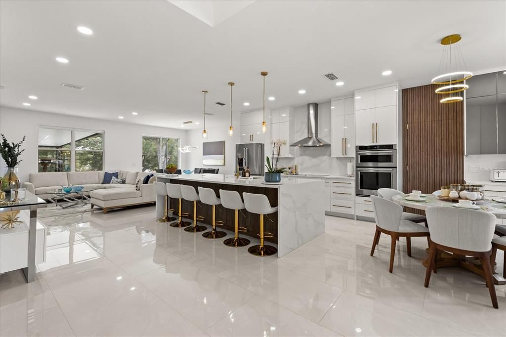 En Venta: $679,000 (4 camas, 4 baños, 2134 Pies cuadrados)