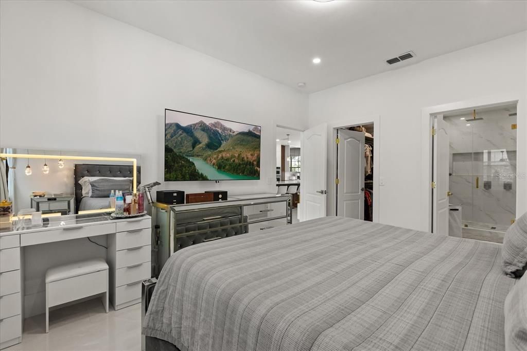 En Venta: $679,000 (4 camas, 4 baños, 2134 Pies cuadrados)