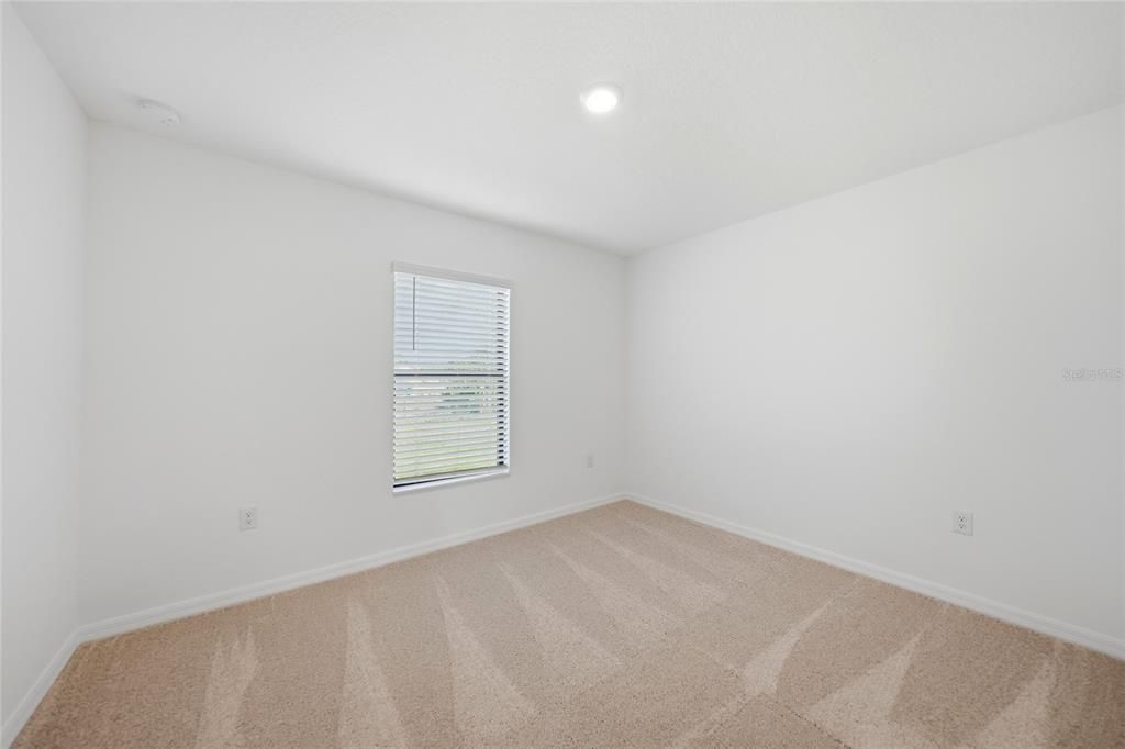 Activo con contrato: $289,900 (3 camas, 2 baños, 1461 Pies cuadrados)
