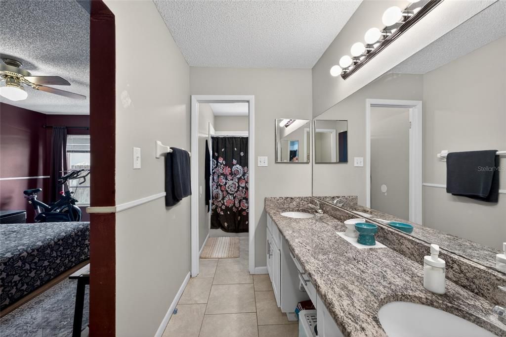 Active With Contract: $350,000 (3 beds, 2 baths, 1584 Square Feet)