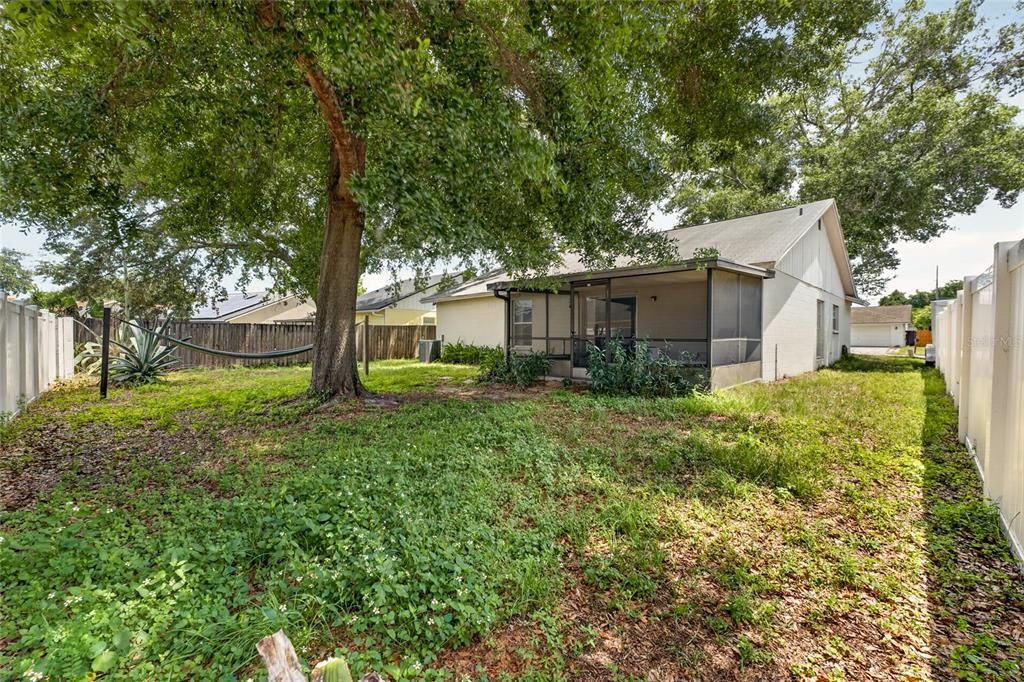 Active With Contract: $350,000 (3 beds, 2 baths, 1584 Square Feet)