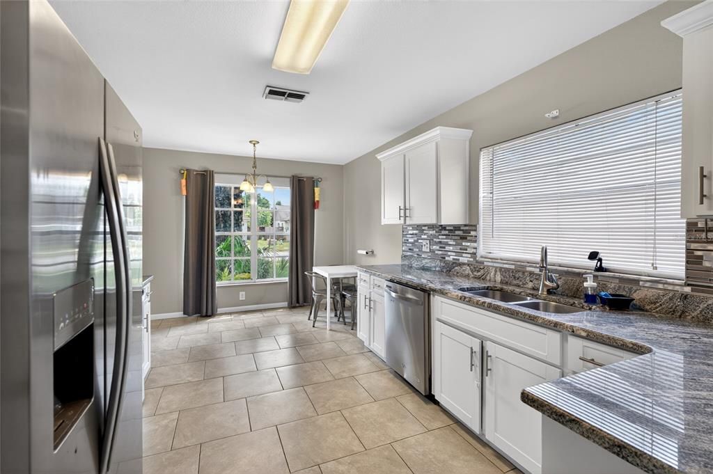 Active With Contract: $350,000 (3 beds, 2 baths, 1584 Square Feet)