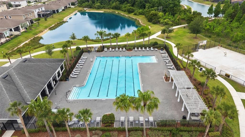 Activo con contrato: $350,000 (3 camas, 2 baños, 1690 Pies cuadrados)