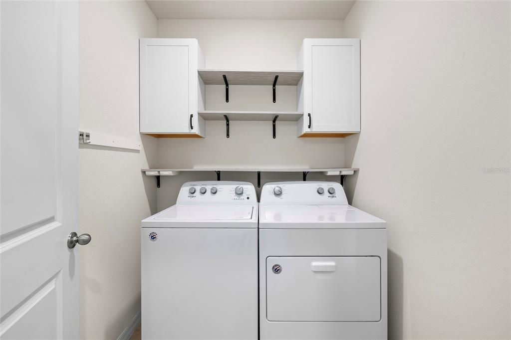 Activo con contrato: $350,000 (3 camas, 2 baños, 1690 Pies cuadrados)