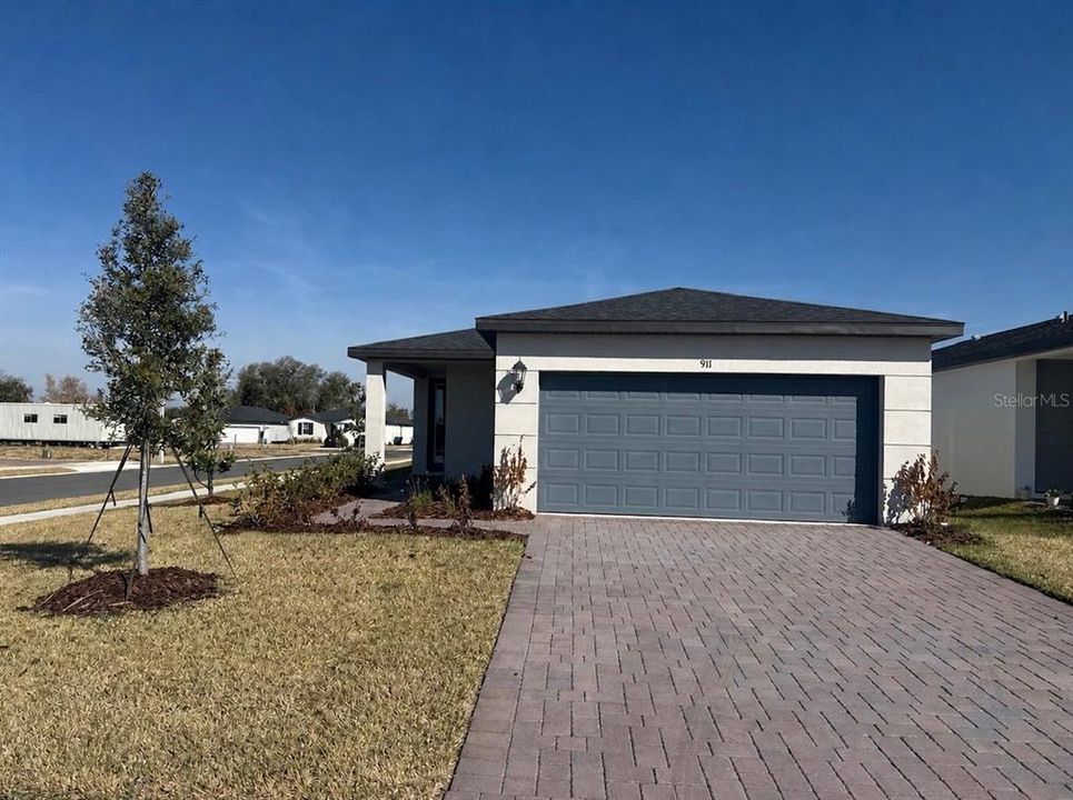 Recently Sold: $280,000 (4 beds, 2 baths, 1610 Square Feet)