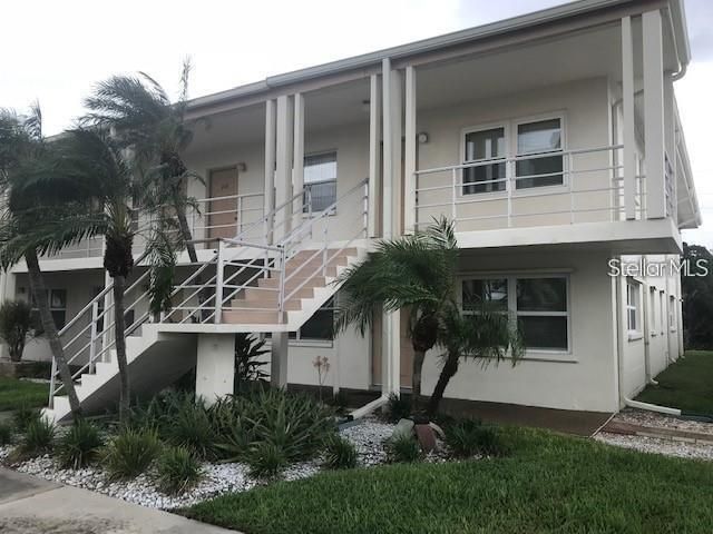 For Rent: $1,700 (2 beds, 1 baths, 780 Square Feet)