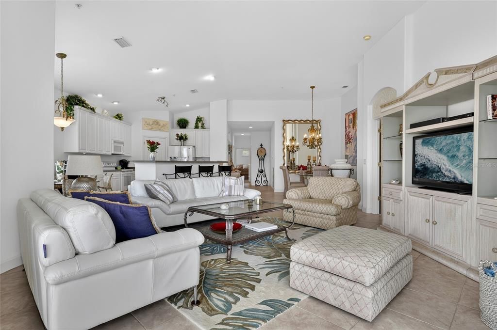 For Sale: $469,000 (3 beds, 2 baths, 2255 Square Feet)