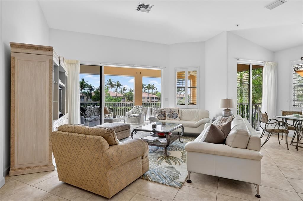 For Sale: $469,000 (3 beds, 2 baths, 2255 Square Feet)