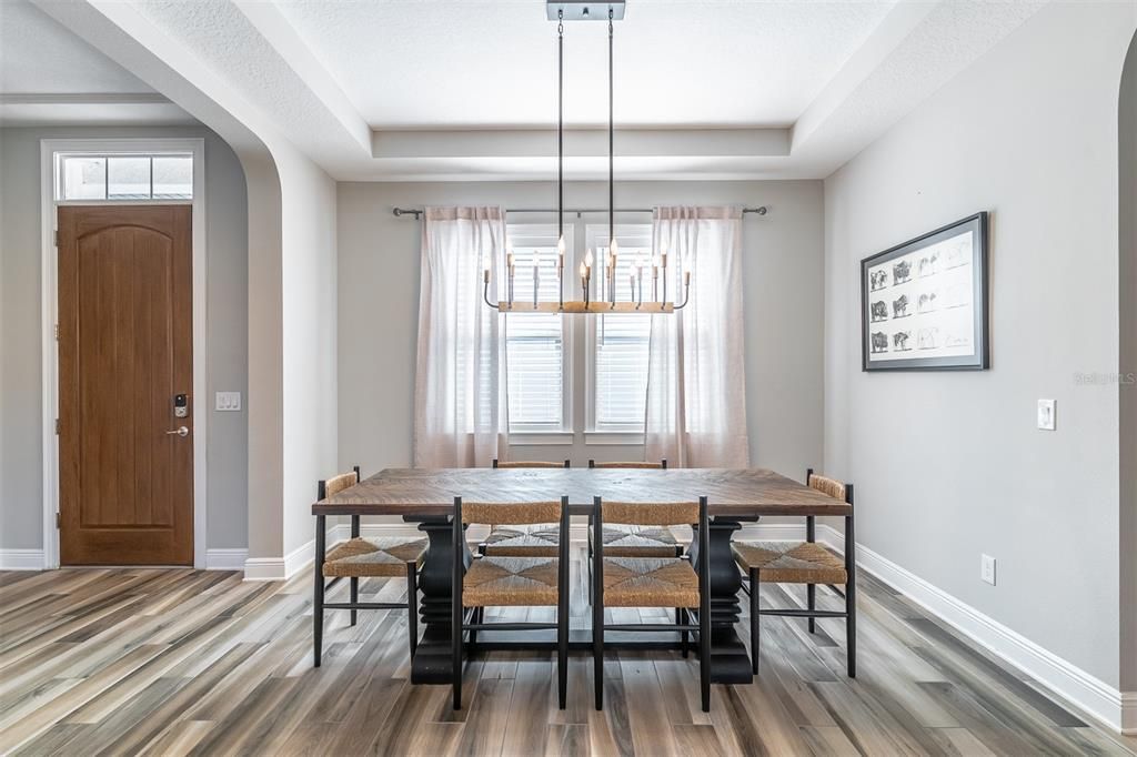 На продажу: $1,199,999 (5 спален, 5 ванн, 3513 Квадратных фут)