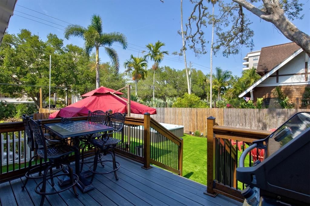 For Sale: $1,095,000 (4 beds, 5 baths, 2810 Square Feet)