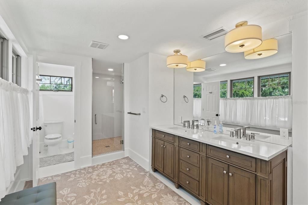 For Sale: $1,095,000 (4 beds, 5 baths, 2810 Square Feet)